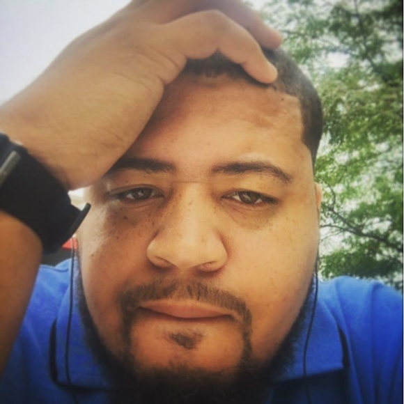 Profile Picture of Mark Hudley (@mhudley2008) on Poshmark