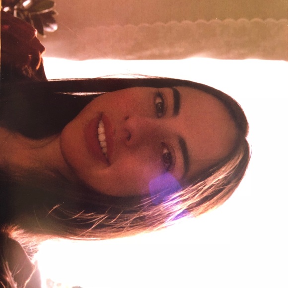 Profile Picture of Kamalei Borinstein (@karring221) on Poshmark