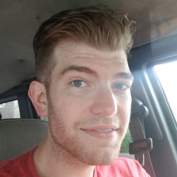 Profile Picture of Dominic Bennett (@tacowednesday) on Poshmark