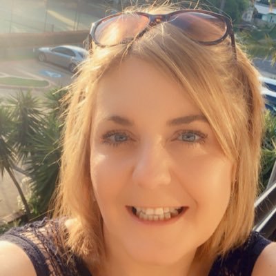 Profile Picture of Tracy Lillian (@mrstracyllee) on Twitter