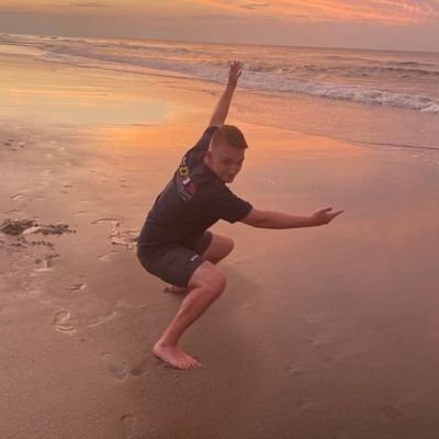 Profile Picture of Austin (@AWeigel51) on Twitter