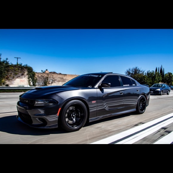 Profile Picture of Eduardo Alvarez (@eduardoalvar637) on Poshmark