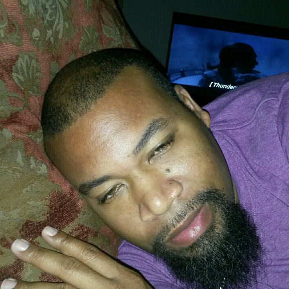 Profile Picture of Brian Eason (@brianeason79) on Poshmark