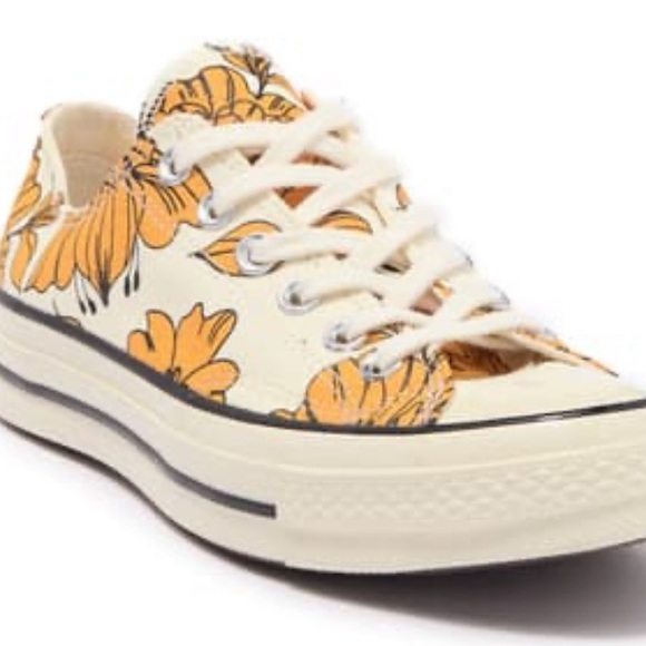 Profile Picture of Tamara Sirrs (@tksirrs5) on Poshmark