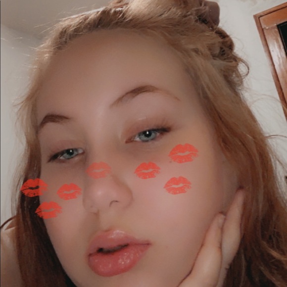 Profile Picture of Mckenna Seiler (@mckenna_seiler) on Poshmark