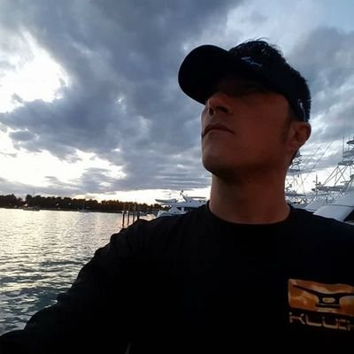 Profile Picture of Anthony Siscar (@ChaChifm) on Twitter