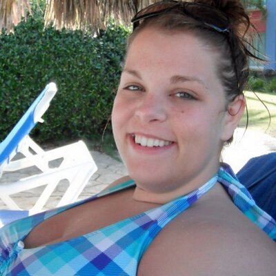 Profile Picture of Anne-Marie (@anne_bastien) on Twitter