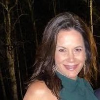 Profile Picture of Connie (@ConnieHebert318) on Twitter