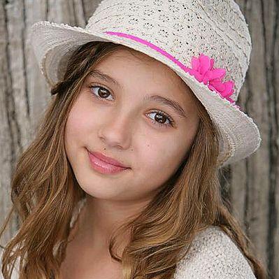 Profile Picture of Emma Engle (@emmaenglefans) on Twitter