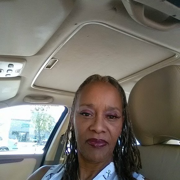 Profile Picture of Brenda Armstead (@blove59) on Poshmark