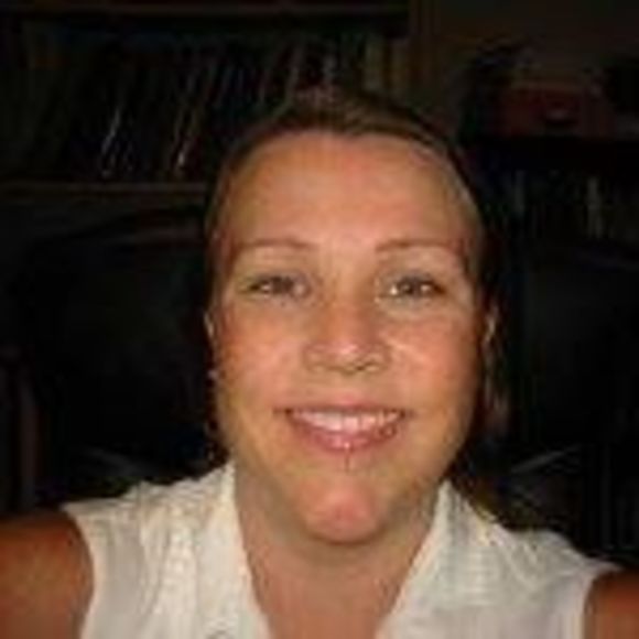 Profile Picture of Karen Nilson (@knilson21) on Poshmark