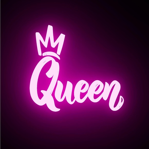 Profile Picture of Trish Maglanoc (@newlux) on Poshmark