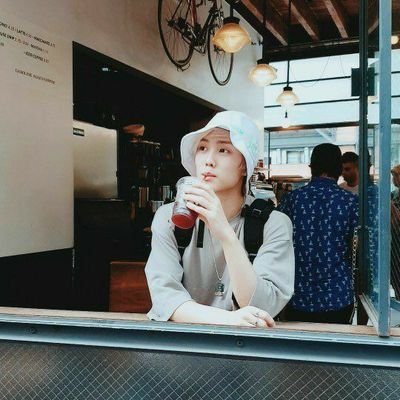 Profile Picture of Sophie (@SophieHam18) on Twitter