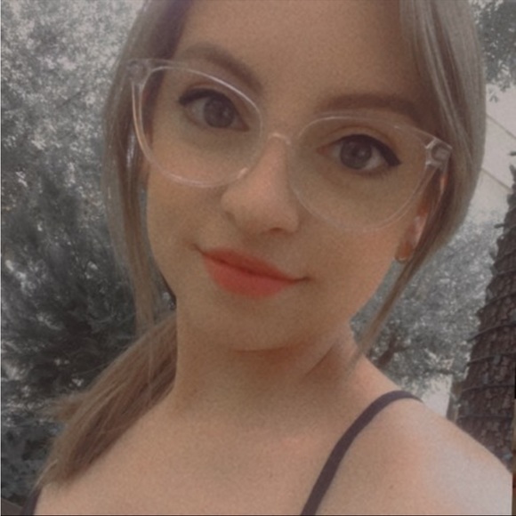 Trisha Mcelvany - Poshmark Profile Picture of Trisha Mcelvany (@txm12310789) on Poshmark