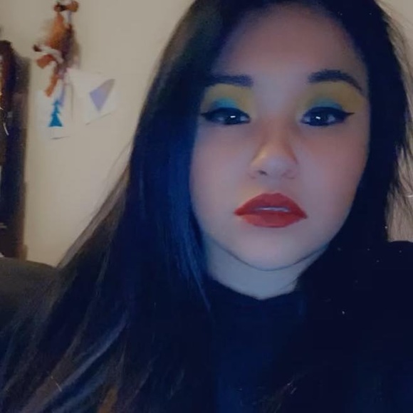 Bree Bree - Poshmark Profile Picture of Bree Bree (@breebree1415) on Poshmark