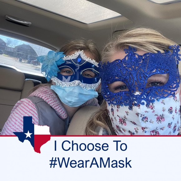 Hillary Syverson - Poshmark Profile Picture of Hillary Syverson (@hillarysyverson) on Poshmark