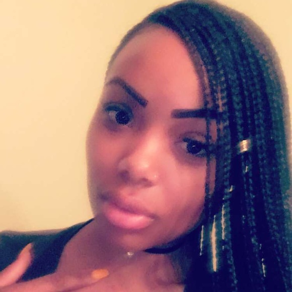 Profile Picture of Crystal Mcwilliams (@jamaicangirl_xx) on Poshmark