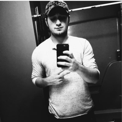 Profile Picture of Jeremiah Hodge (@Jrhodge100) on Twitter