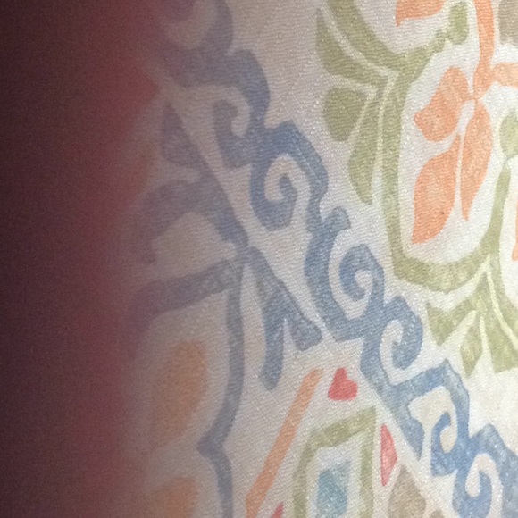 Profile Picture of Hazel Gerlinger (@hazelg654) on Poshmark