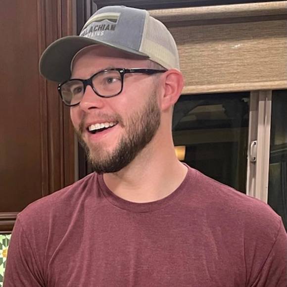 Profile Picture of Matt Harmon (@mharmon25) on Poshmark