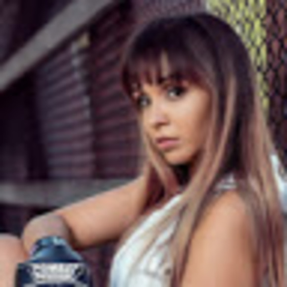 Profile Picture of Trisha Carlos (@mexicanbarbie18) on Poshmark