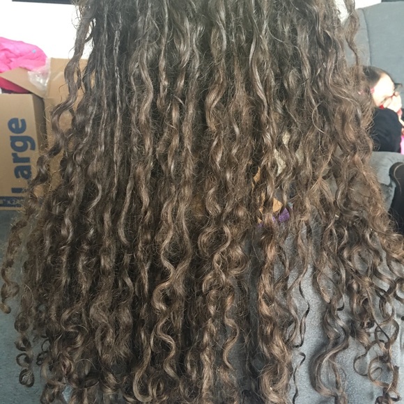 Profile Picture of Kirsten Kizziar (@basieswings) on Poshmark