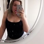 Profile Picture of Steph Leonard (@headphanie.clothes) on Instagram