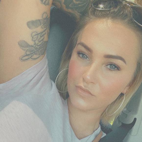 Profile Picture of Erin Gershman (@eashley2621) on Poshmark