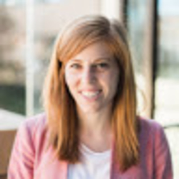 Profile Picture of Tessa Zanoni (@tzanoni) on Poshmark