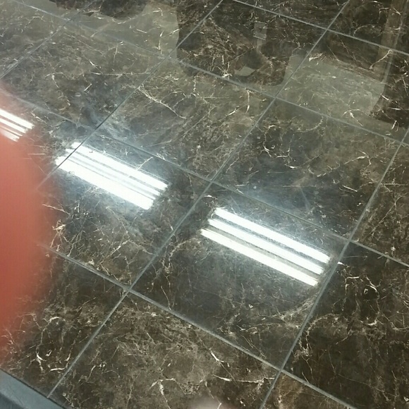 Profile Picture of Mario Maroki (@mqriomaroki) on Poshmark