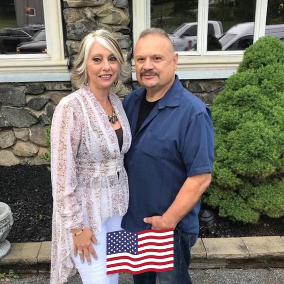 Lisa Mirakaj - Poshmark Profile Picture of Lisa Mirakaj (@mirakaj) on Poshmark