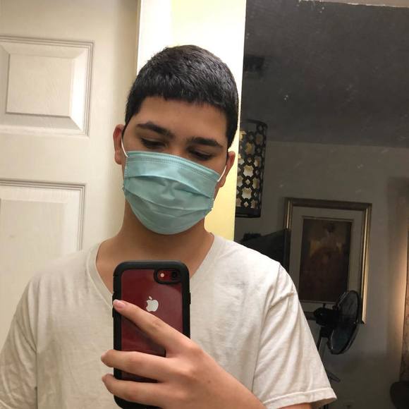 Profile Picture of Steven Quintana (@stev3n670) on Poshmark