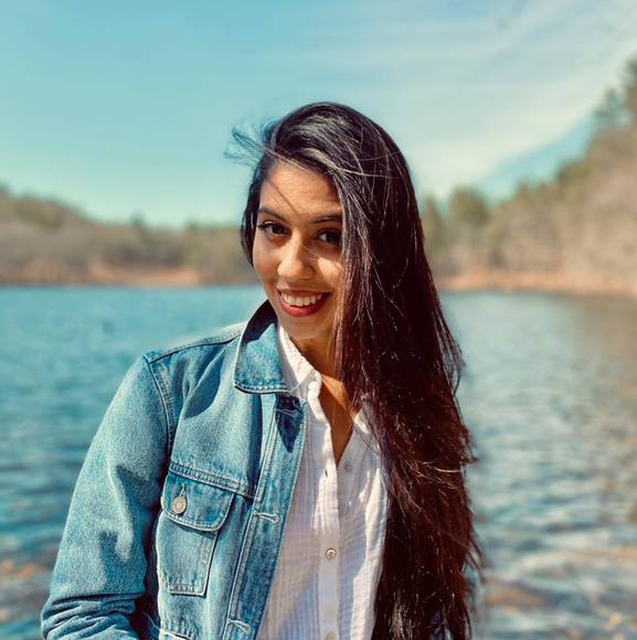 Profile Picture of Monique Lima (@monique_lima) on Poshmark