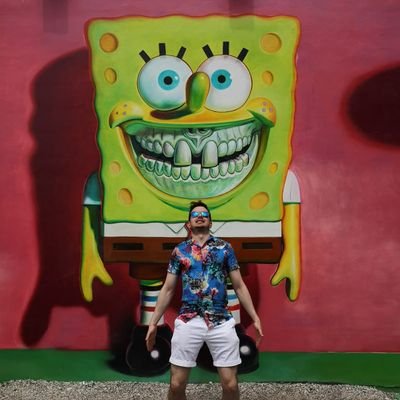 Profile Picture of Derek (@DirkVanBryn) on Twitter