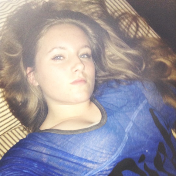 Profile Picture of Skyla Harrison (@skyladaisyyy) on Poshmark