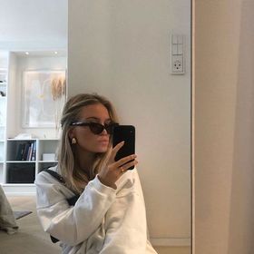 Profile Picture of Sophie Mickovski (@sophiemickovski) on Pinterest
