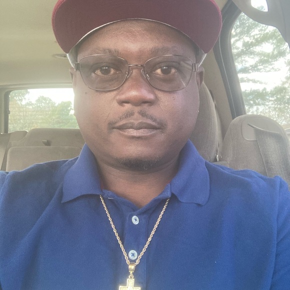Profile Picture of Tyrone Thomas (@tyronethomas540) on Poshmark