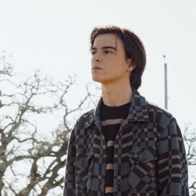 Profile Picture of August Walker Loves You ♡︎ (@augswalker) on Twitter