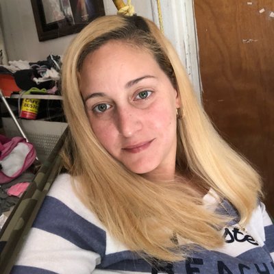 Profile Picture of Jessica Aviles (@LdyChiefExec) on Twitter