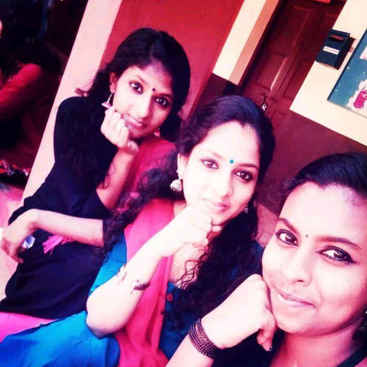 Profile Picture of അച്ഛന്റെ രാജകുമാരി (@aparnaadhy) on Tiktok