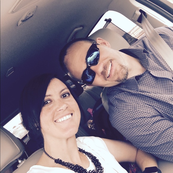 Profile Picture of Cassie Bratcher (@casebrat) on Poshmark