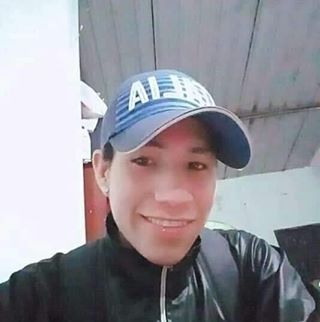 Profile Picture of Yeremi Briones (@marlon.briones.3133) on Facebook