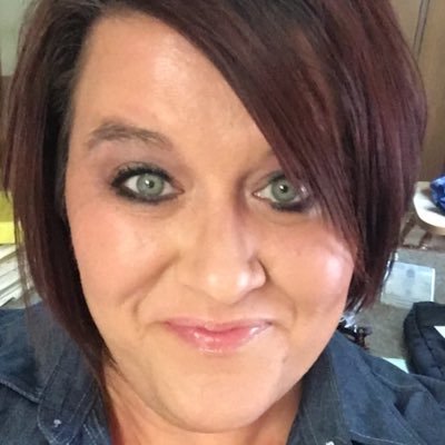 Profile Picture of Mary Jo Shoemaker (@shoe_mjo) on Twitter
