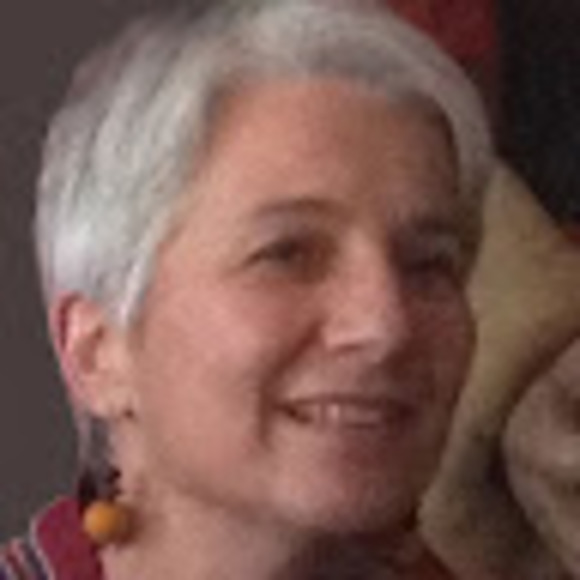 Profile Picture of Jan Goldstein (@jgoldfish7) on Poshmark