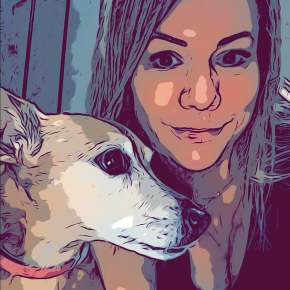 Profile Picture of Bryanne Brooke (@bryannebrooke) on Poshmark