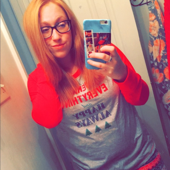 Profile Picture of Miranda Stokes (@mirandastokes) on Poshmark