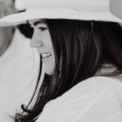Profile Picture of Sarah Gould Long (@sarahgouldlong) on Twitter