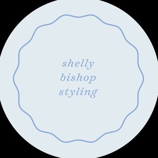 Profile Picture of Shelly Bishop | Wardrobe Stylist (@shellybishopstyling) on Instagram