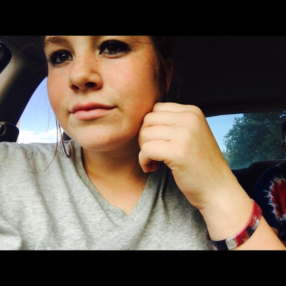 Profile Picture of Kameron Mccain (@kamerondawn) on Poshmark