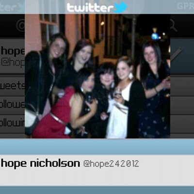 Profile Picture of Hope Nicholson (@hope242012) on Twitter